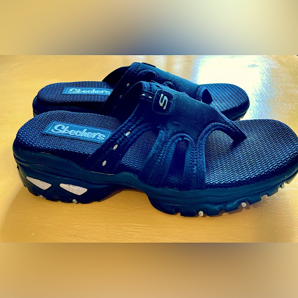 Skechers Black Slide Thong Sandals W9